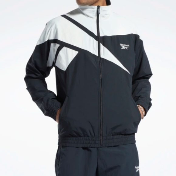 Reebok Jackets \u0026 Coats | Reebok Jackets Size XL Color Black and White | Color: Black/White | Size: XL | Marjudith2403's Closet
